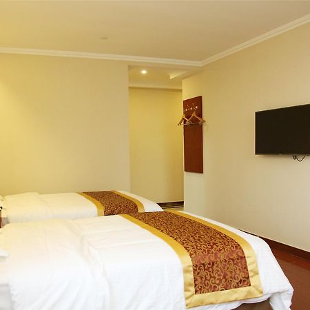 Greentree Inn Huai'An Bus Station Golden Eagle Xinya Huaihai Road Business Hotel Εξωτερικό φωτογραφία