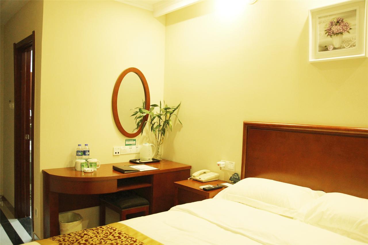 Greentree Inn Huai'An Bus Station Golden Eagle Xinya Huaihai Road Business Hotel Εξωτερικό φωτογραφία