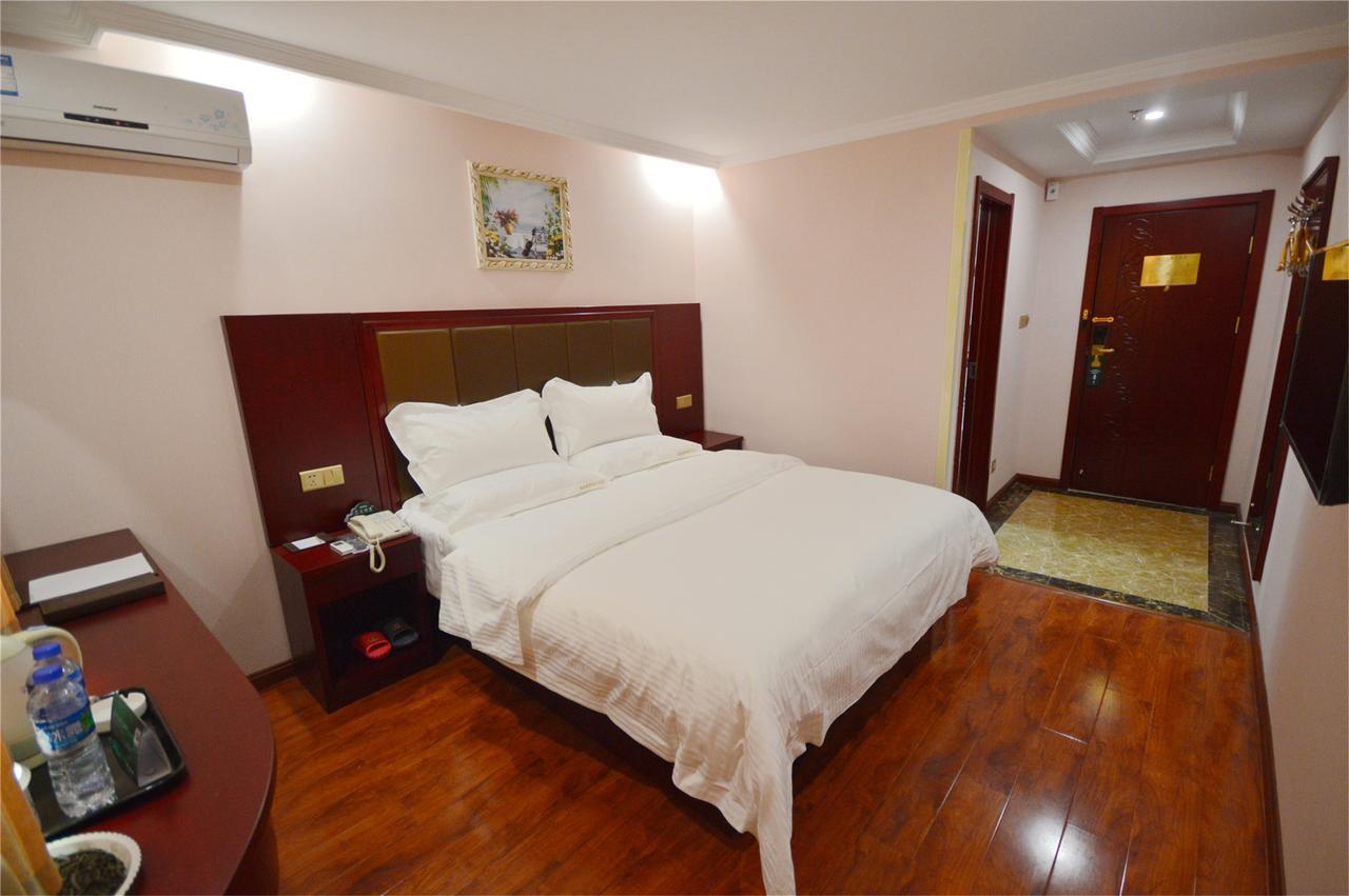 Greentree Inn Huai'An Bus Station Golden Eagle Xinya Huaihai Road Business Hotel Εξωτερικό φωτογραφία